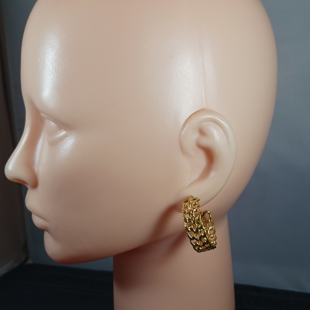 Vintage Unbranded Gold Tone Large Loop Earrings